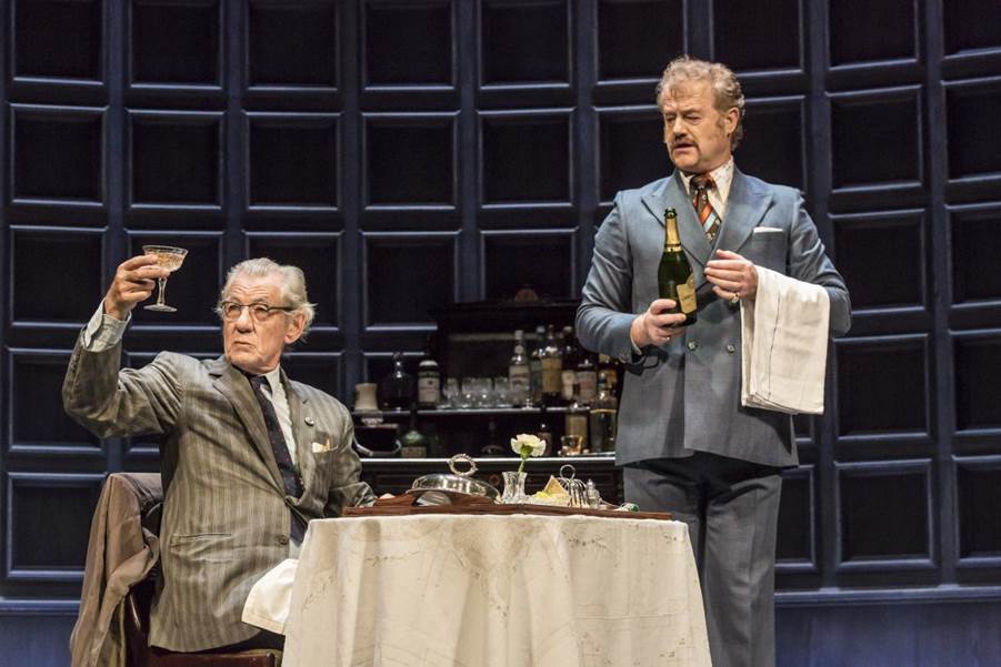 3. Ian McKellen and Owen Teale in No Man's Land. Photo by Johan Persson
